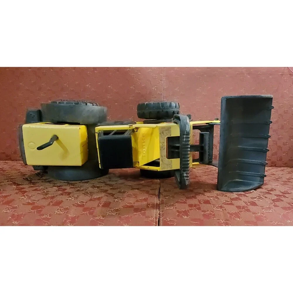 Vintage 1999 Tonka Front End Loader 21